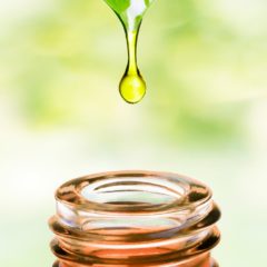 Quelle est la différence entre huile végétale et macérât huileux ?